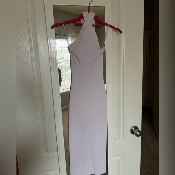 Aritzia haltered cross neckline - Picture 3 of 4